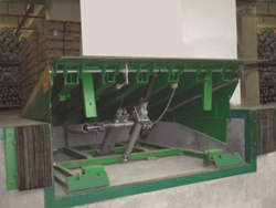 機(jī)械式貨臺(tái)高度調(diào)節(jié)板  東莞 達(dá)成 