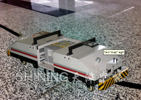 華北地區(qū)無(wú)人工廠締造者潛伏牽引型AGV