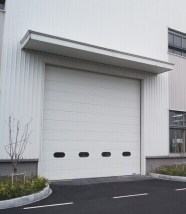 啟門供應(yīng)電動(dòng)提升門工業(yè)滑升門