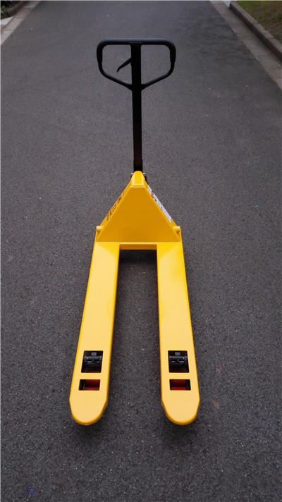 上海手動(dòng)液壓搬運(yùn)車選松江騰佑，液壓車價(jià)格公道質(zhì)量好