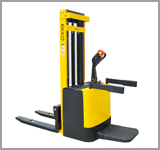 全電動(dòng)堆高車