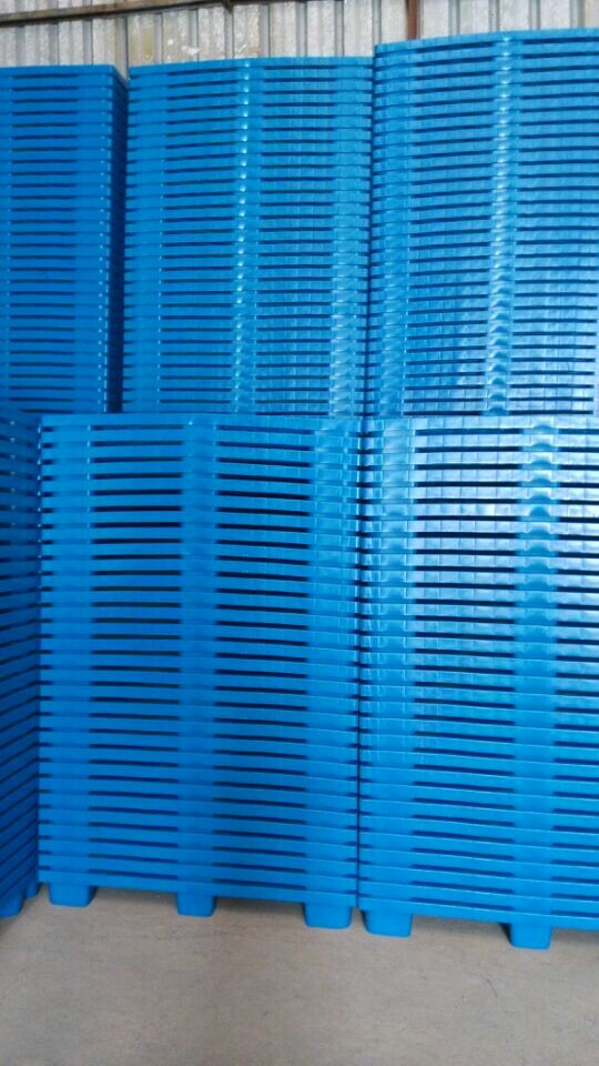 九腳塑料托盤(pán)1210