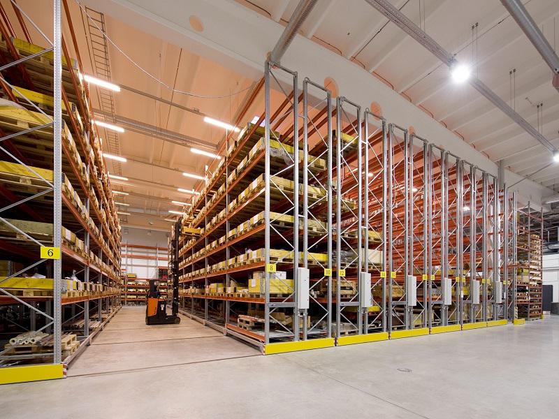 鄭州移動(dòng)式貨架