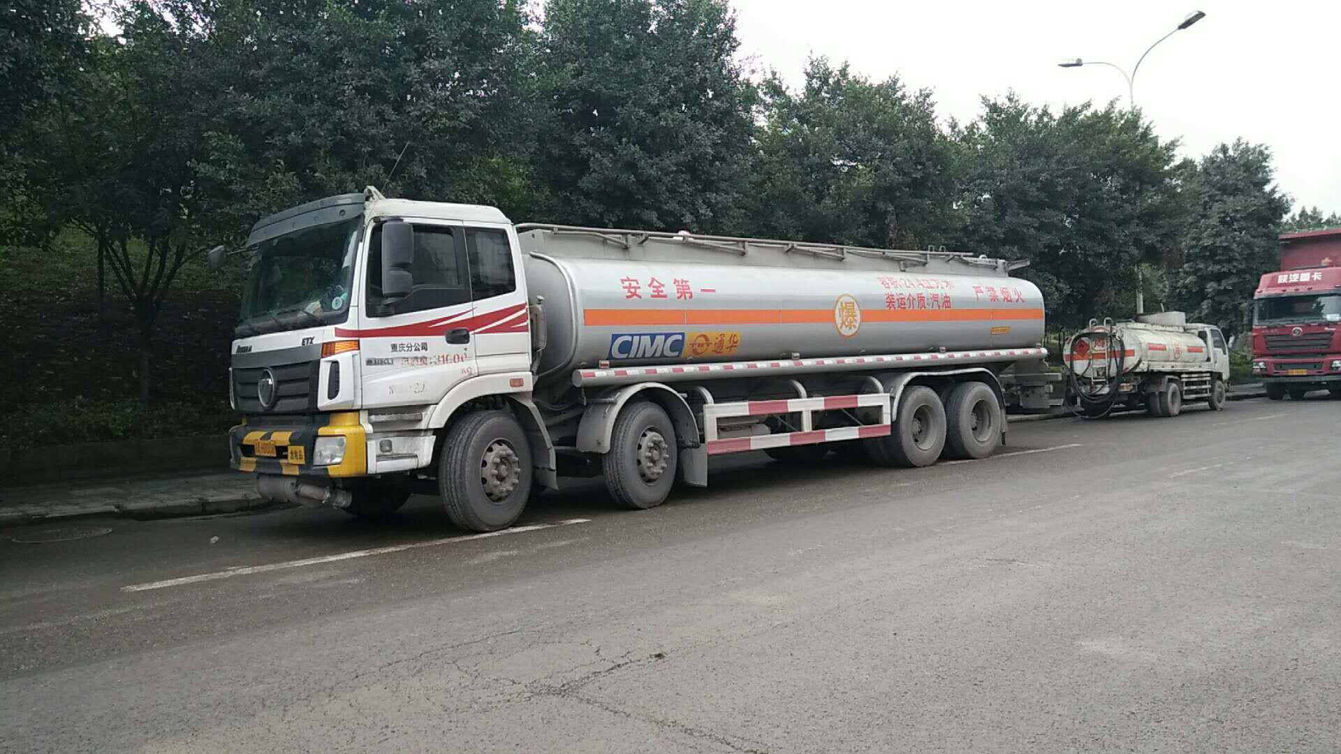 重慶地區(qū)柴油運輸 ?；愤\輸 柴油運輸車隊