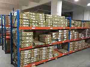 廣州貨架廠專(zhuān)業(yè)制造可組裝可拆卸擱板式EYDA中量型不銹鋼橫梁式倉(cāng)儲(chǔ)貨架