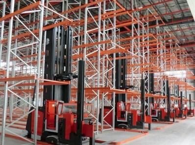 中揚(yáng)儲(chǔ)存-窄巷道貨架