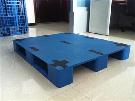 山東塑料托盤1212川子網(wǎng)格平板萊蕪直銷價格便宜