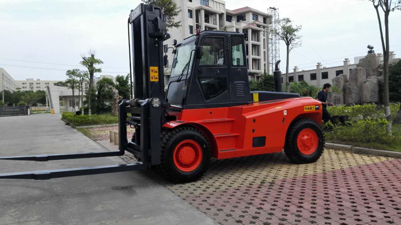 華南重工SOCMA品牌12噸叉車13.5噸叉車廠家直銷價格優(yōu)惠