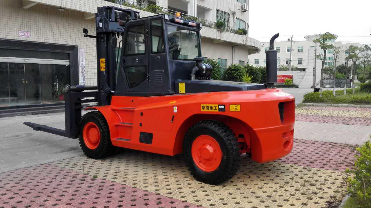 華南重工SOCMA品牌12噸叉車13.5噸叉車廠家直銷價(jià)格優(yōu)惠