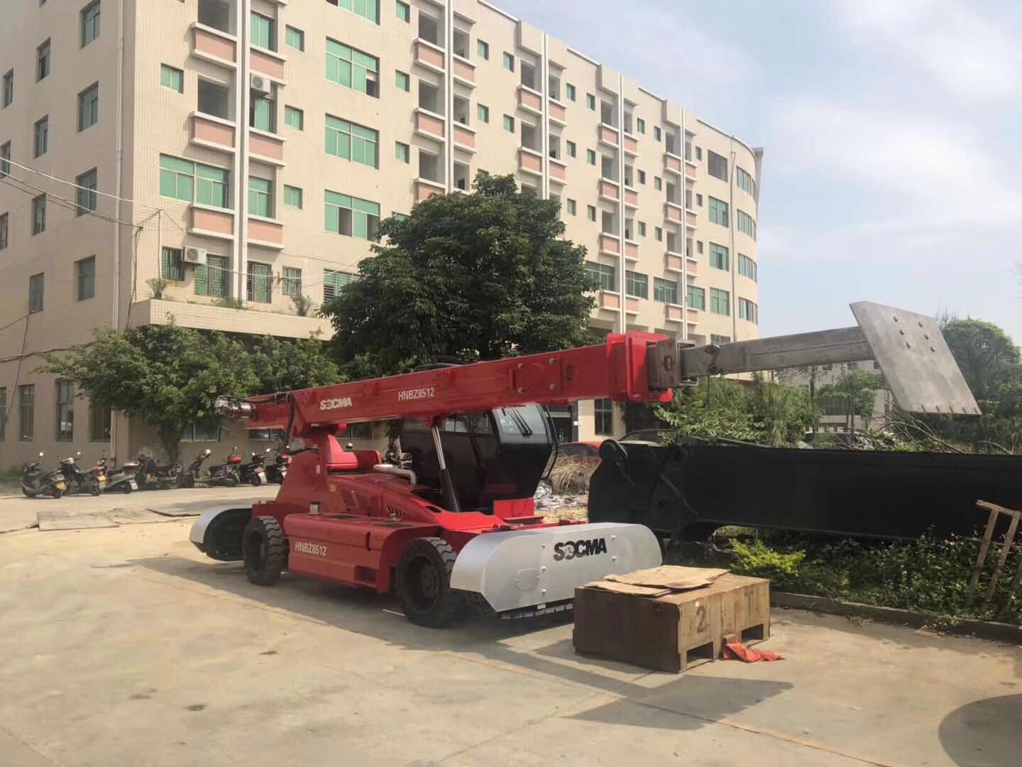 清爐熔鋁爐扒渣車伸縮臂SOCMA華南重工生產廠家報價