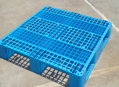 鋼托盤廠家江蘇海勝貨架倉儲(chǔ)設(shè)備制造商