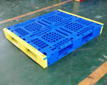 新型田字組裝塑料托盤，后期能為您節(jié)省90%的托盤