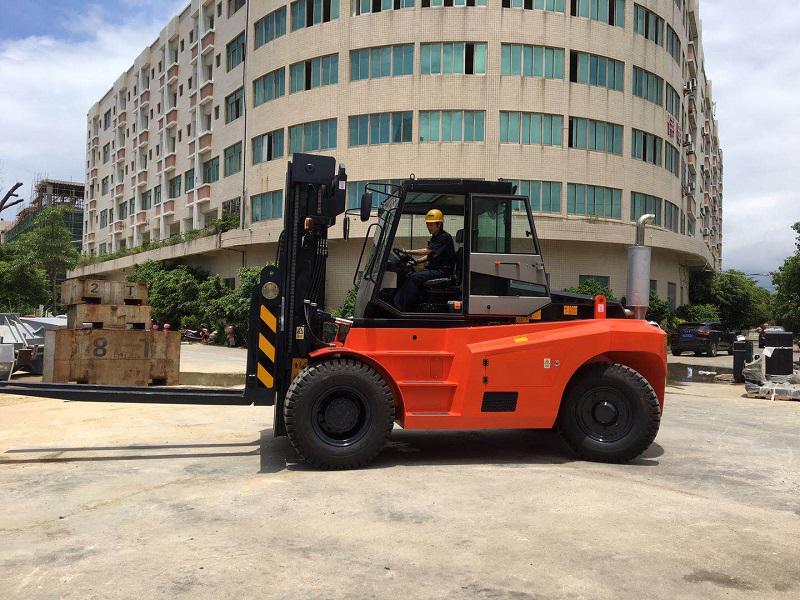 12噸叉車廠家福建重型叉車制造商批發(fā)銷售