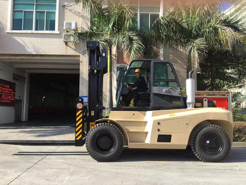 13.5噸叉車 13.5噸叉車價(jià)格 13.5噸叉車制造商廠家