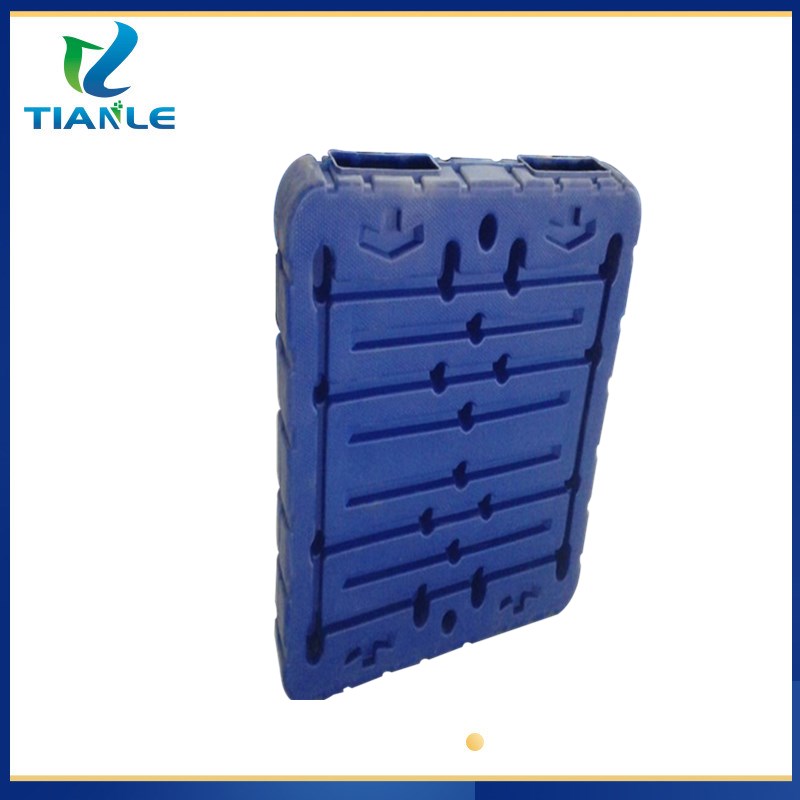 福建塑料周轉(zhuǎn)托盤	福建塑料板子	福建九腳吹塑托盤