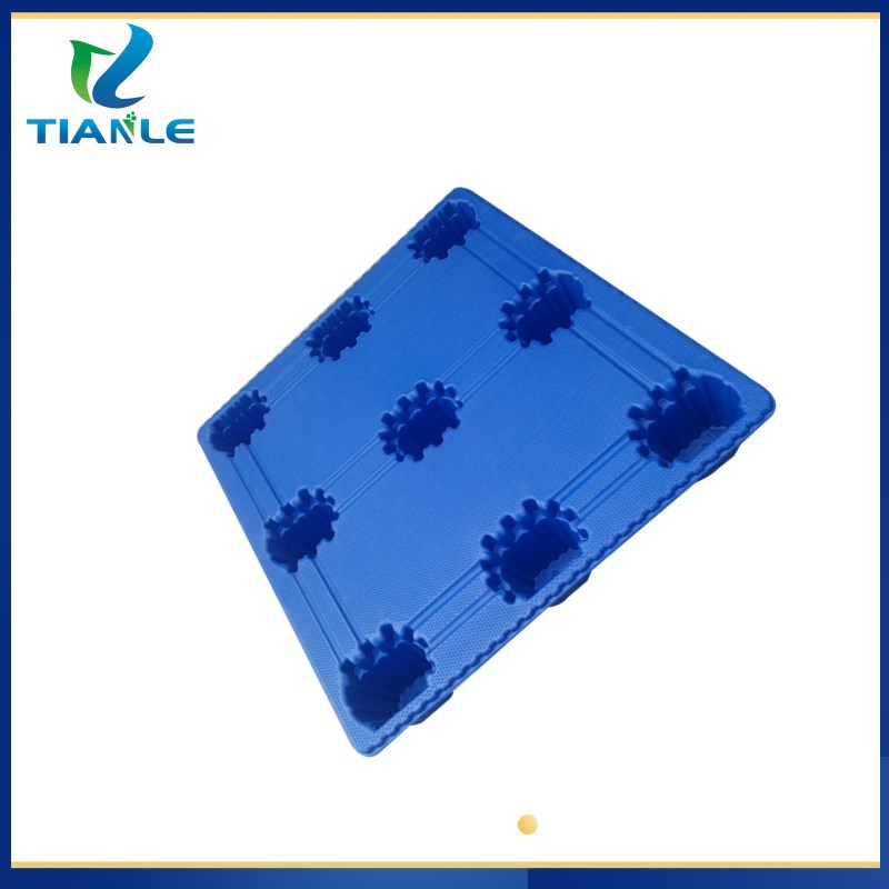 云夢塑料周轉托盤	云夢塑料板子	云夢九腳吹塑托盤