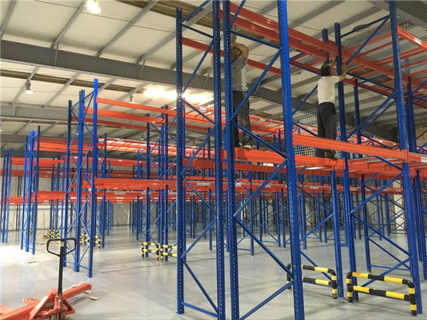 江蘇重型貨架-越鑫供-經(jīng)銷-規(guī)格