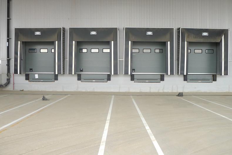 工業(yè)充氣式門封冷庫倉庫卸貨區(qū)域防塵防雨