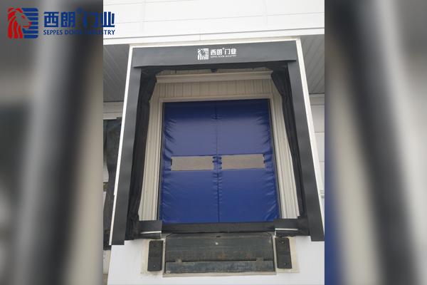 南通廠家直供冷庫充氣機(jī)械門封門罩