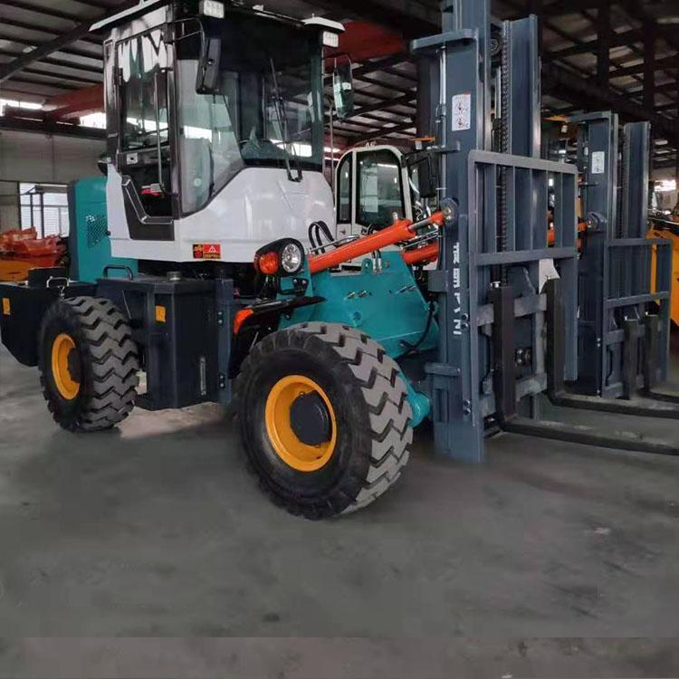   出售液壓升降柴油越野叉車 無極變速越野叉車 液壓搬運車