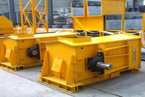 實(shí)現(xiàn)多點(diǎn)進(jìn)料、多點(diǎn)卸料的鏈?zhǔn)焦伟遢斔蜋C(jī)