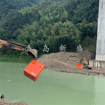 柔性復(fù)合材料浮箱 新盛L型固定式FRP防撞設(shè)施