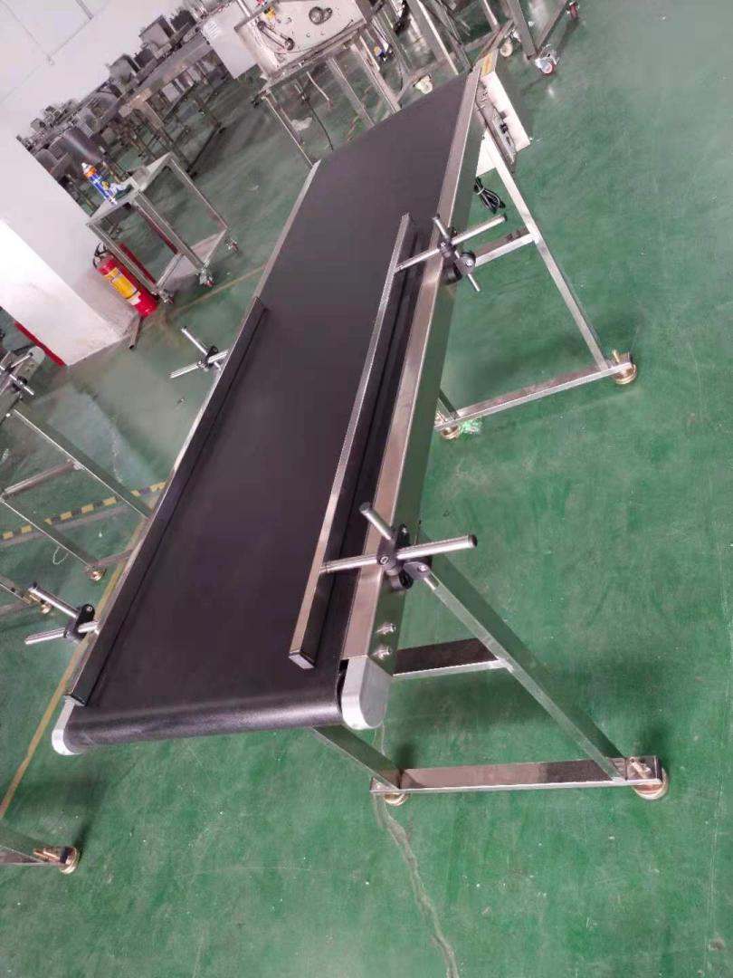 廣州領(lǐng)嘉輸送機(jī)廠家