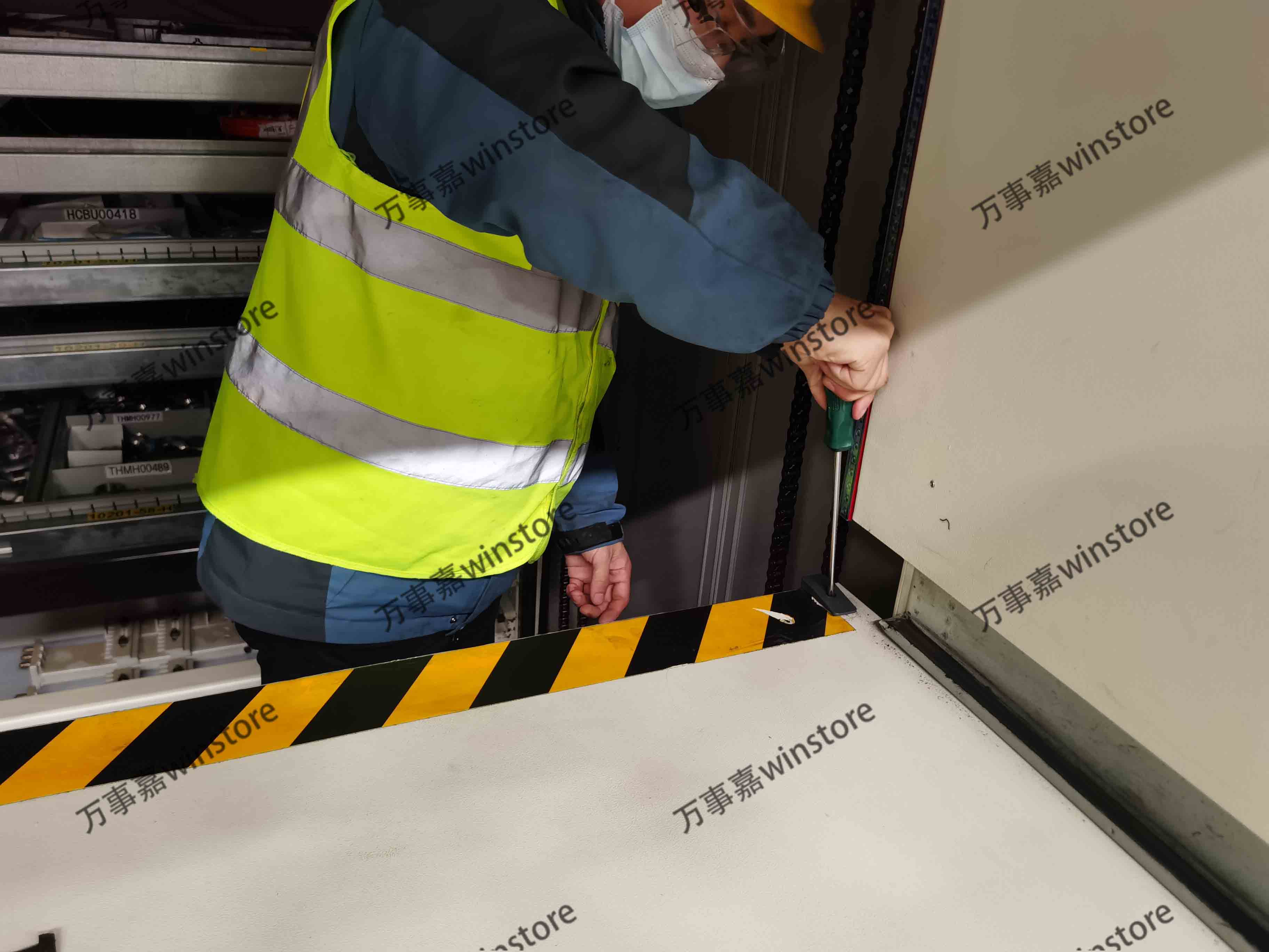 卡迪斯、亨奈爾自動(dòng)貨柜維修保養(yǎng)移機(jī)