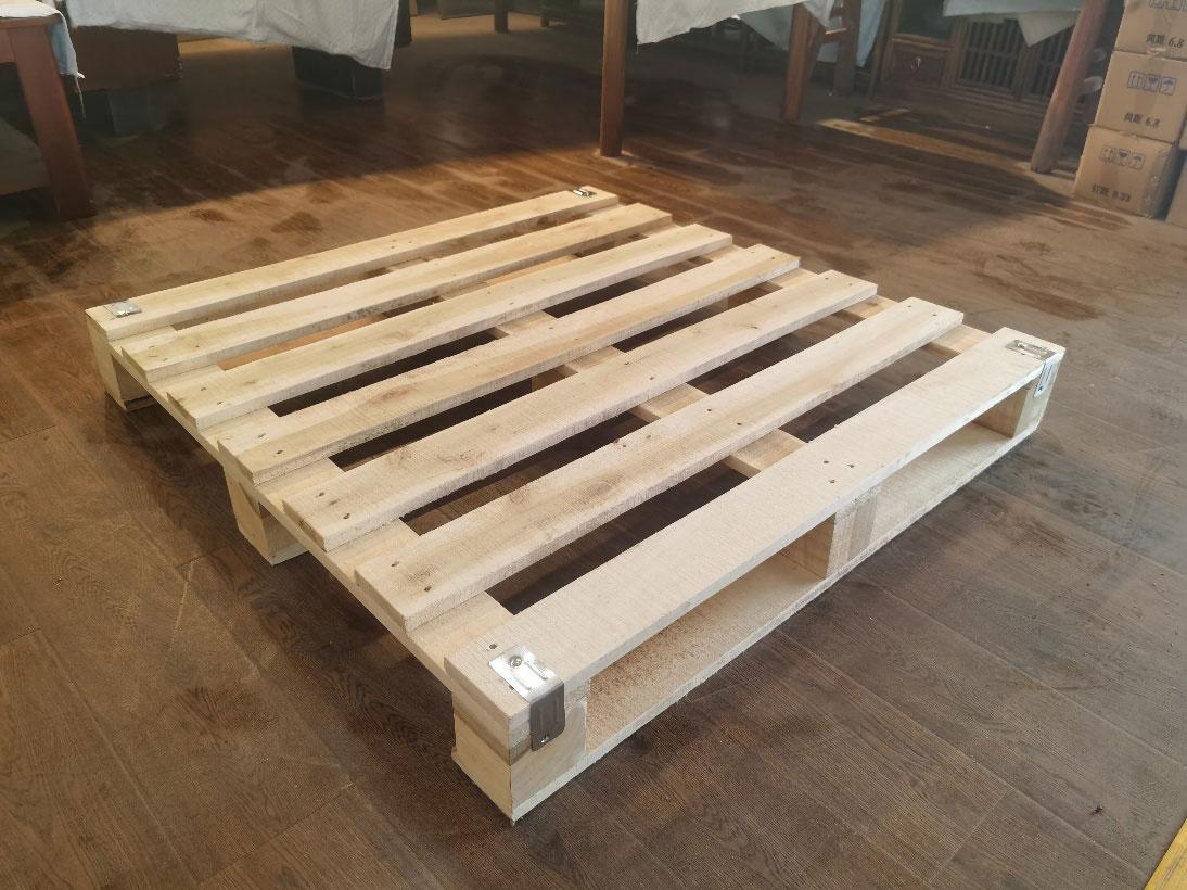 實(shí)木托盤叉車托盤物流倉(cāng)庫(kù)倉(cāng)儲(chǔ)周轉(zhuǎn)堆貨用