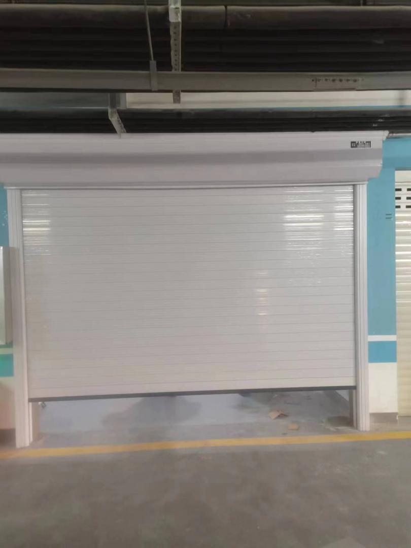 沈陽維修安裝保溫車庫門，保溫卷簾門