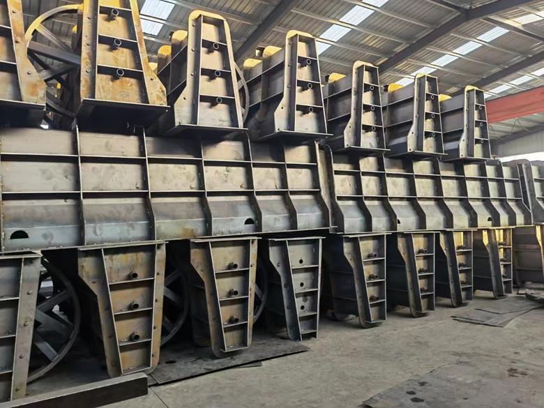 圍擋基礎(chǔ)墩模具模具廠家設(shè)計加工制造