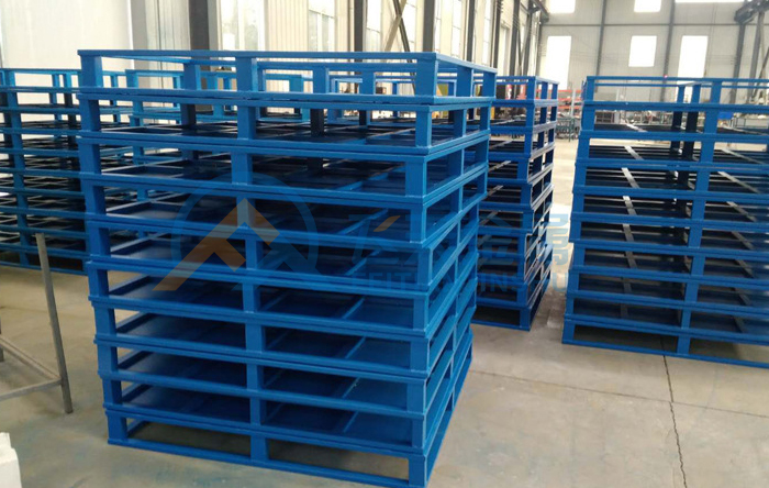 企業(yè)如何選擇鋼制物流托盤？