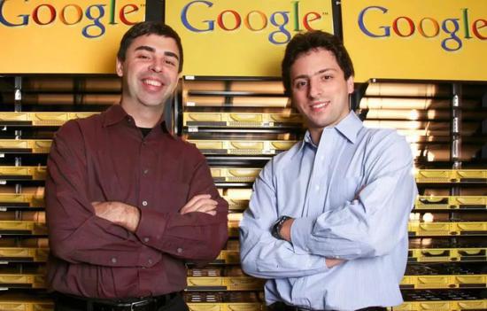 谷歌創(chuàng)始人拉里·佩奇(左)和謝爾蓋·布林(右)