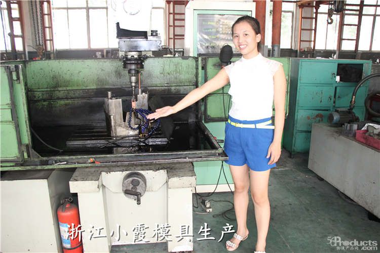 汽車模具 (105).jpg